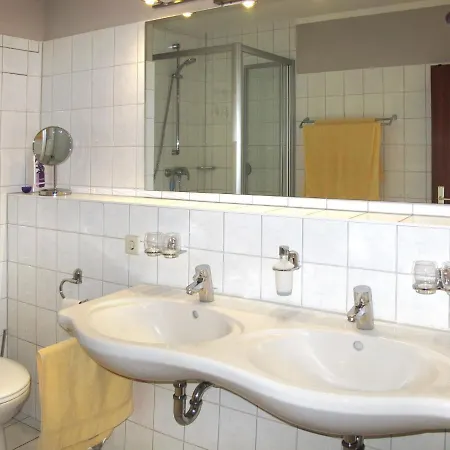 - Glw662 By Interhome Apartament Glowe